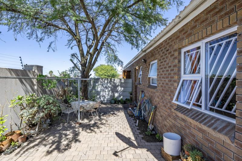 2 Bedroom Property for Sale in Bellville Western Cape